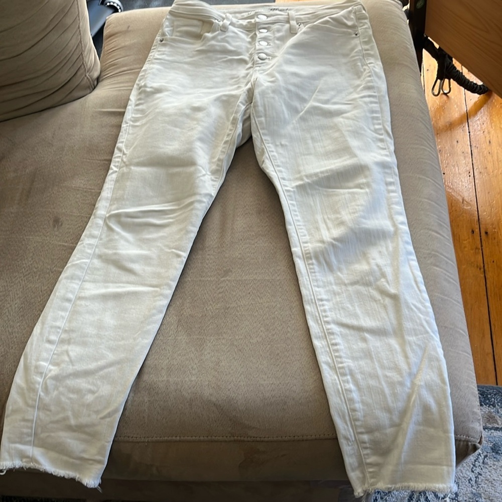 Target white jeans, sz 29/8